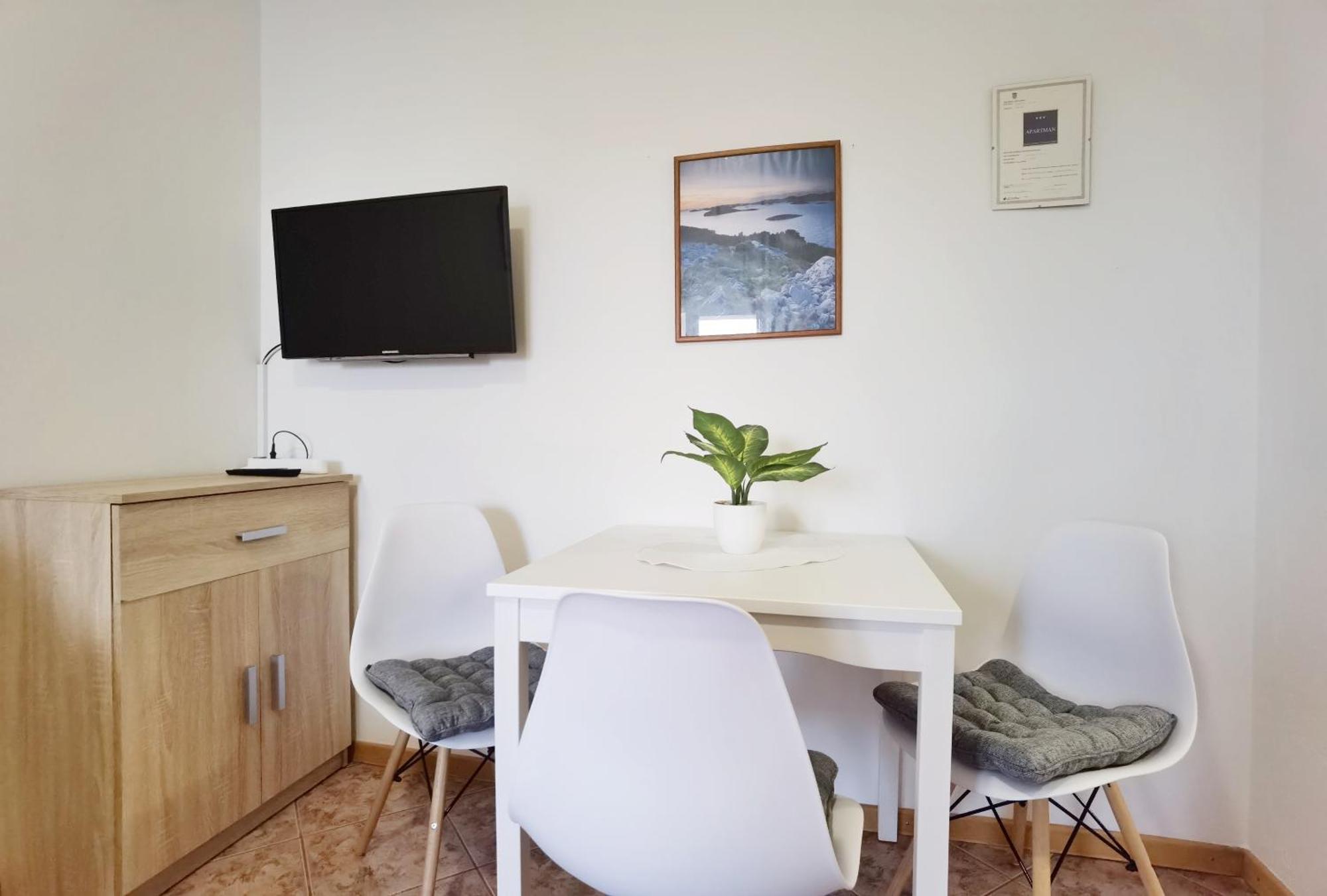 Lilu Apartments โวดีเซ ภายนอก รูปภาพ